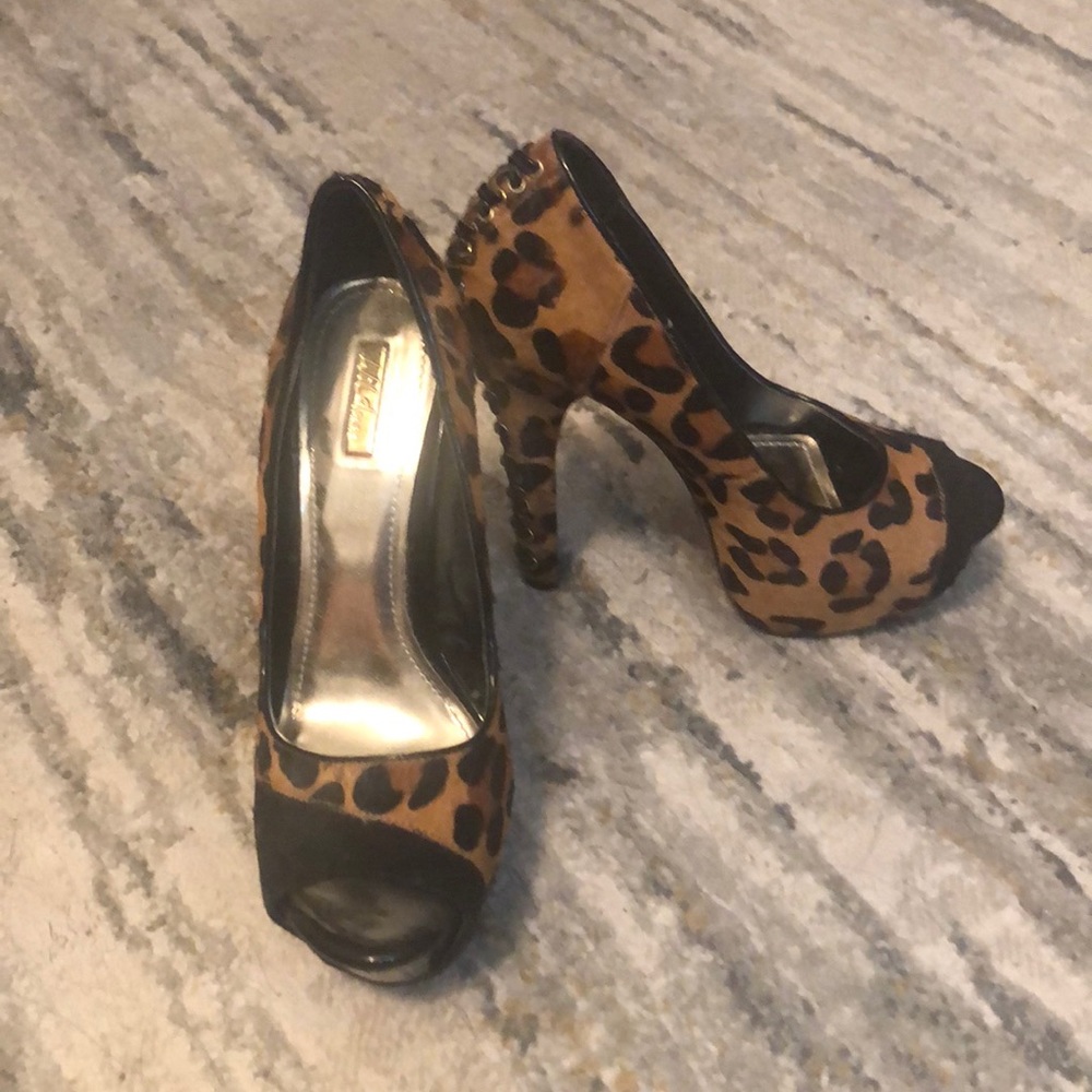 Peep Toe Pumps